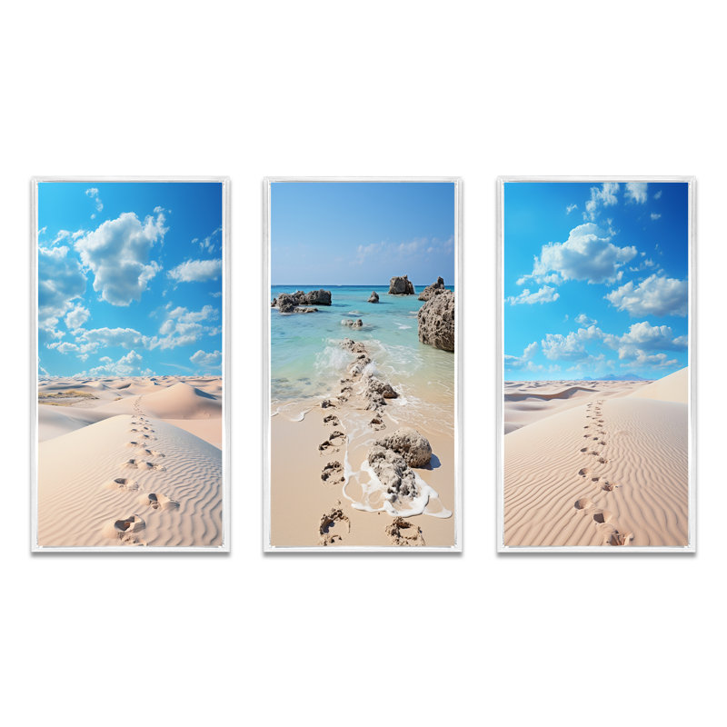 «Beach Photo Footprints In», 3 pièces sur toile, Cadre blanc, H 40 po x l 60 po