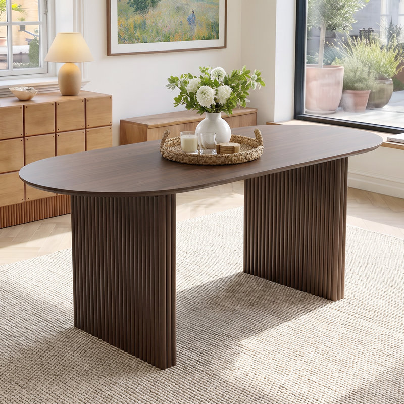Table de salle à manger ovale scandinave cannelée de 170 cm (67 po) en bois, fini noyer, H 30 po x L 67 po x l 33,5 po, Noyer