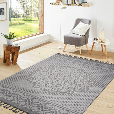 Gray And White Medallion Floor Covering - Stylish, Stain , Non-shedding, & Pet-, Indoor/outdoor, Easy To Manage, Durability Gray/white Area Rug Elegant Style, Stain-, No Shedding, Cleaning,