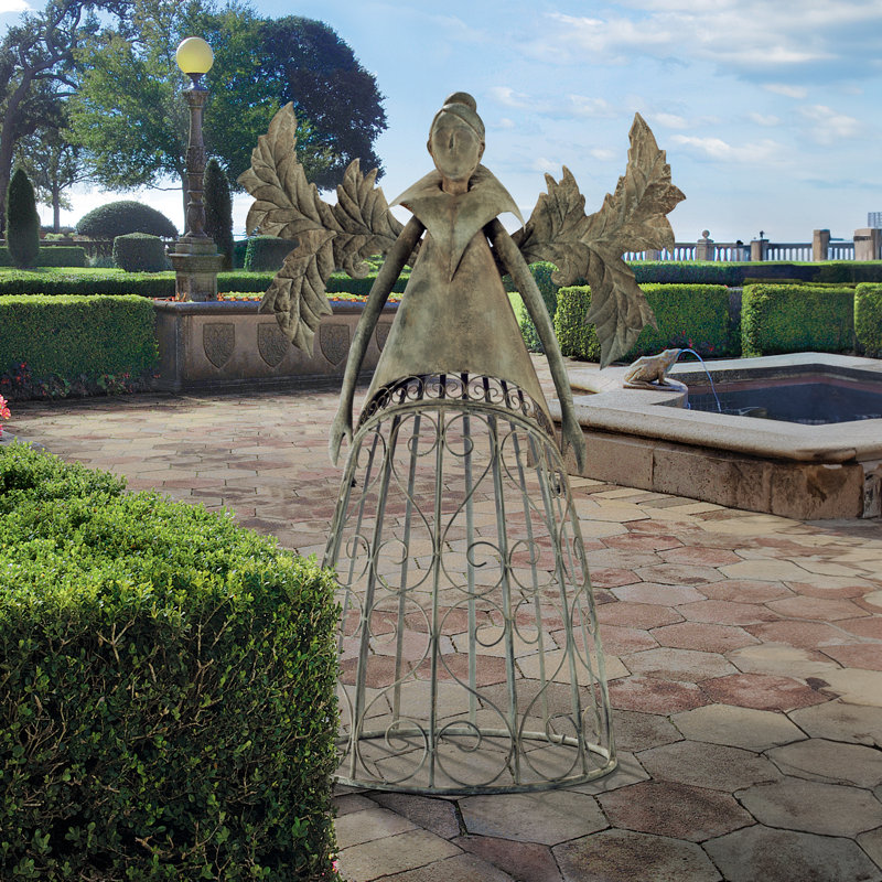 Teitelbaum 46'' H x 30'' W Steel Gothic Trellis