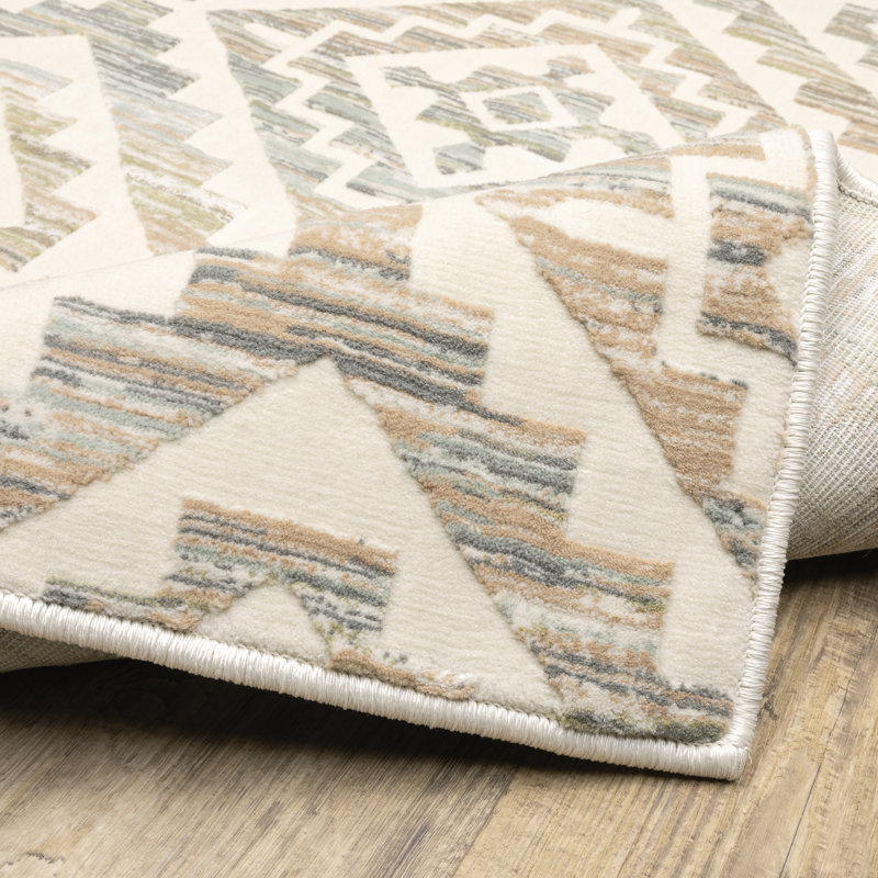 Tapis gris / crème / vert en polypropylène tissé à la machine Hinch, Tapis de couloir 2 pi 3 po x 7 pi 3 po