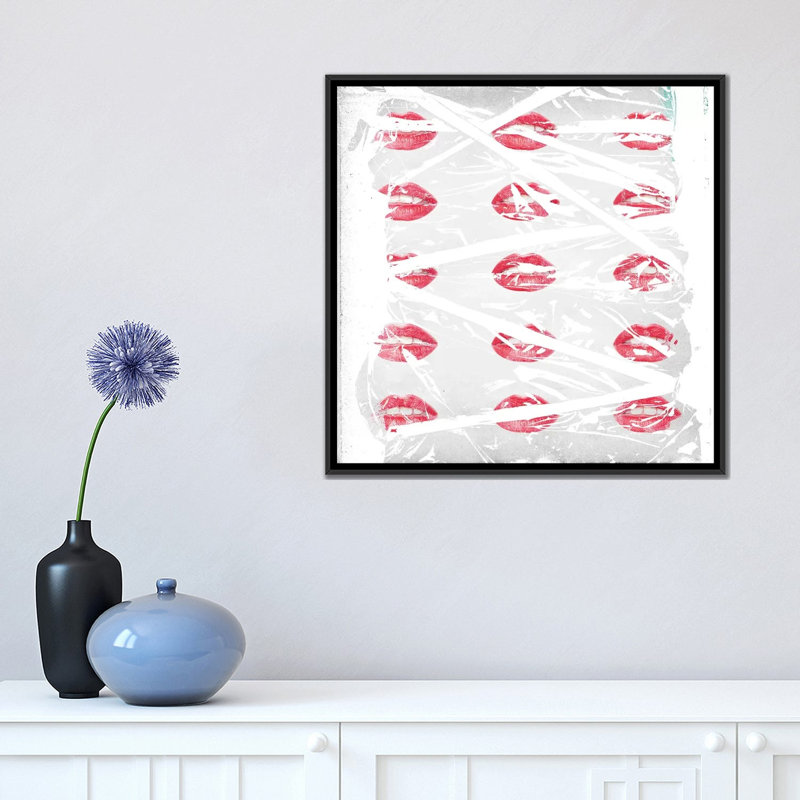 «Lips» par Teis Albers, impression sur toile, H 18 po x l 18 po x P 1,5 po, Toile avec cadre noir, Pas de tapis