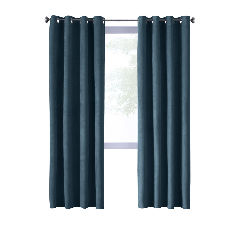 Panneau de rideau occultant Bentleyville Polyester Max, L 54 po x L 108 po, Bleu marine
