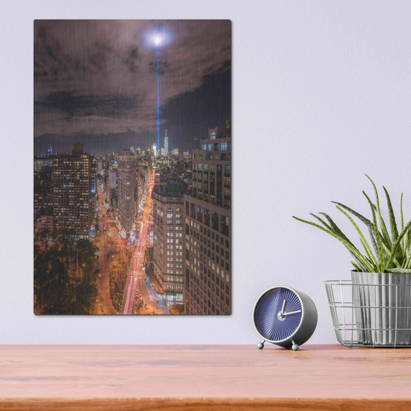 «Tribute Lights Flatiron District» par Bruce Getty, art mural en métal, H 16 po x l 12 po