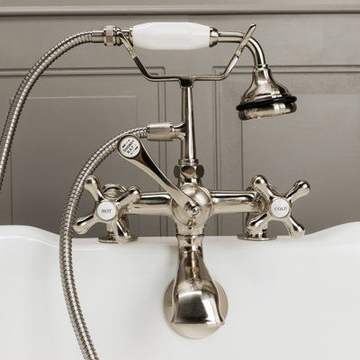 Robinet pour baignoire sur pattes trois poignées avec robinet de déviation et douchette