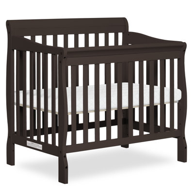 Sleigh Crib 3-in-1 Convertible Crib