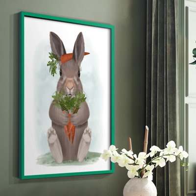 «Rabbit Carrot Hug», reproduction encadrée - bois massif