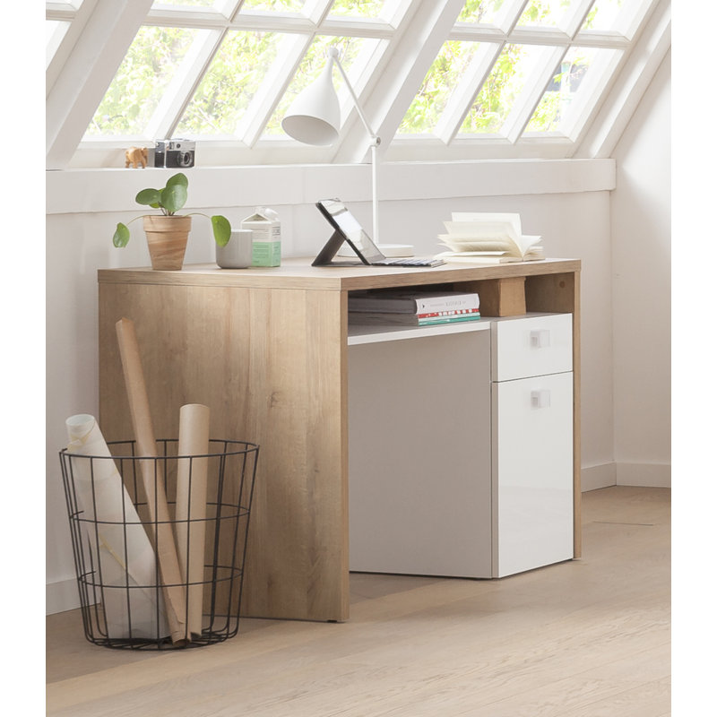 Globo Writing Desk