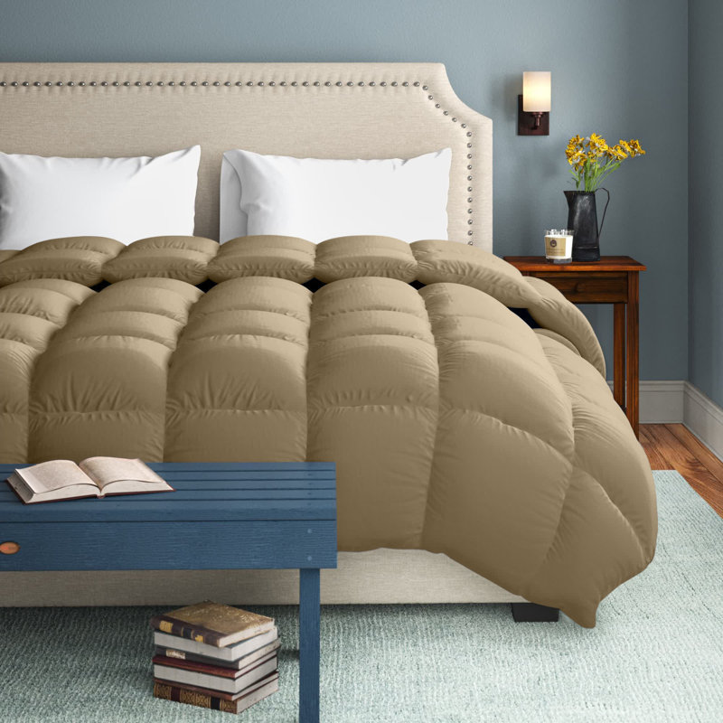 Veedersburg Luxurious Premier Quality Down Alternative Comforter, Brick, Full / Queen