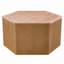 Table basse hexagonale en bois avec extérieur cannelé et grain de chêne naturel
