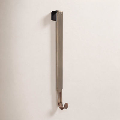 Adapt Adjustable Length Wreath Hanger