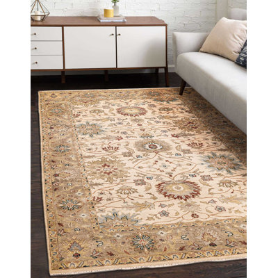 Tapis ivoire Jules Serapi 6 pi 2 po x 8 pi 11 po