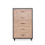 Commode en chêne clair vieilli Bemis avec 5 tiroirs et roulettes industrielles, parfaite pour les solutions de rangement modernes