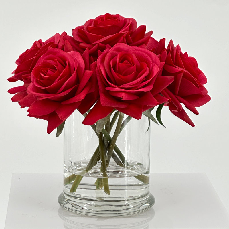 Petit centre de table avec arrangement de fleurs douillettes, Rouge