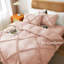 Ensemble de housse de couette touffeté Solayne Boho - Motif géométrique texturé, attaches de coin et fermeture à glissière-111548997-111549004