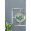 Élégante décoration murale déco-moderne à trois miroirs avec cadre en métal doré et blanc, parfaite pour les intérieurs contemporains.