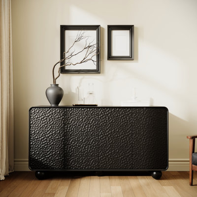 Buffet 59 po et console de télévision, rangement avec coins arrondis lisses, portes d'armoire texturées en nid d'abeille distinctives, pieds en forme de sphère, panneau avant élégant, look géométrique contemporain, noir