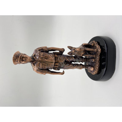Baesemann People Figurines & Sculptures