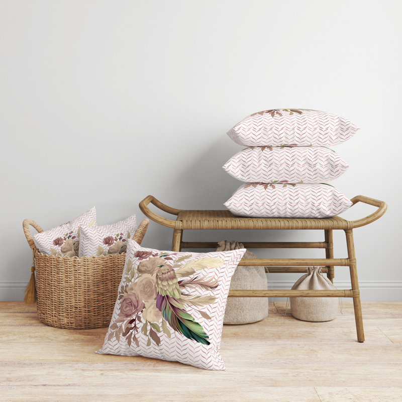 Coussin décoratif réversible Feathered Bouquet, H 26 po x l 26 po, Floral rose / beige / vert, Broadcloth