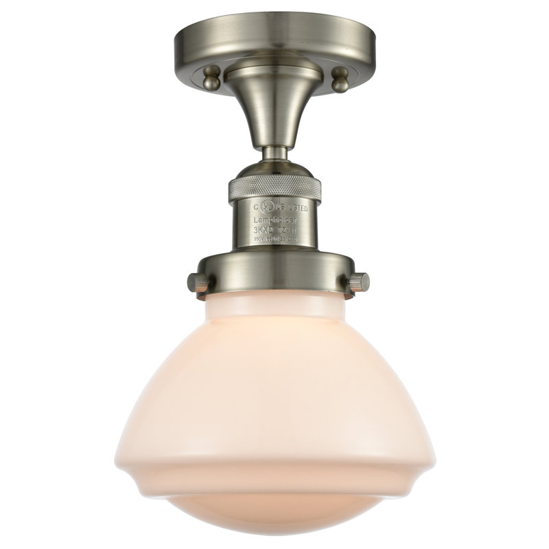 Plafonnier semi-encastré 1 lumière 6,75 po Chesterville, Ampoule DEL 6 watts rétro, Blanc mat, Nickel satiné brossé