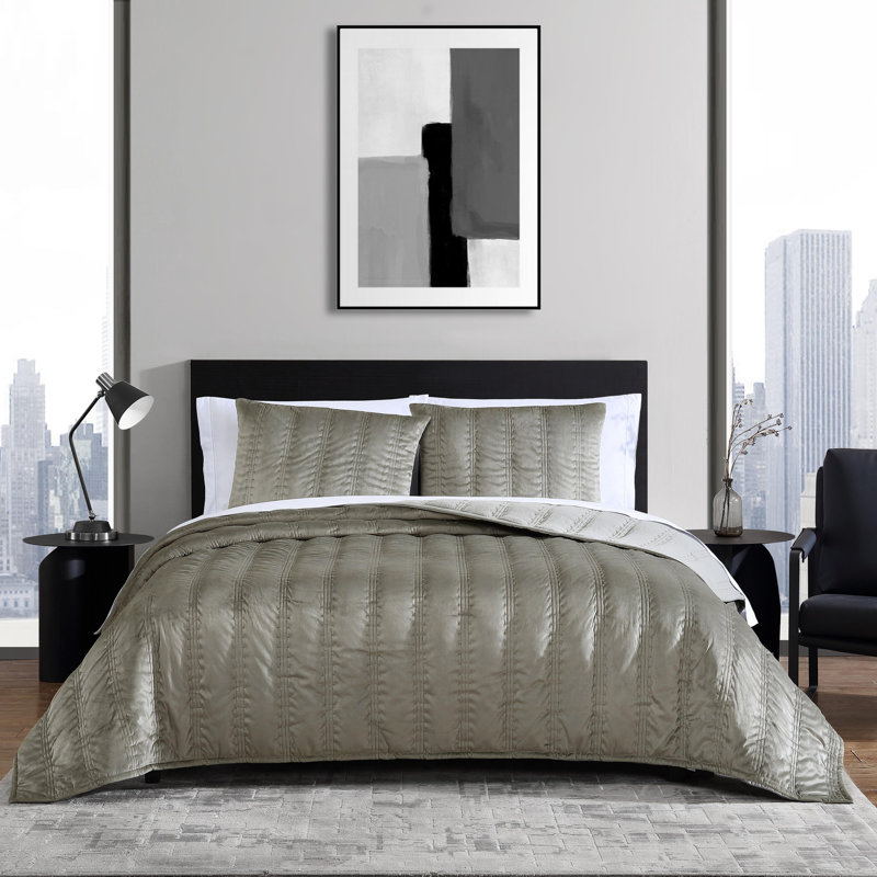 Vera Wang Linear Stitch Solid Quilt Set, King Quilt + 2 King Shams, Silver Leaf