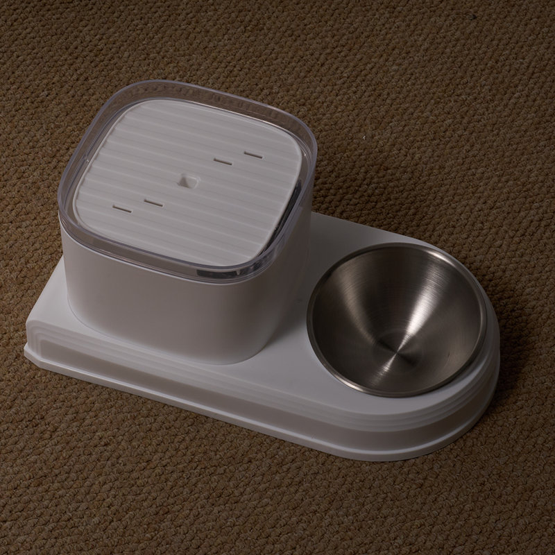 Anti-Skid Automatic Feeder, White