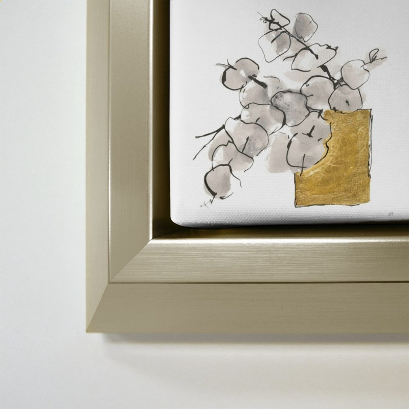 «Delicate Gilded Vase IV» par Chris Paschke - impression sur toile, H 28 po x l 40 po, Champagne