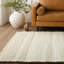 Tapis ivoire fait à la main Raika (5 pi x 8 pi)-702532547
