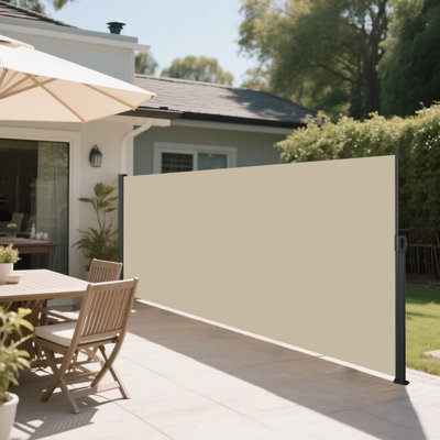 Retractable Side Screen Awning