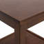 Table de bout carrée en bois massif de 23,62 po avec tablette de rangement, table d'appoint classique au fini noyer pour le salon et la chambre à coucher
