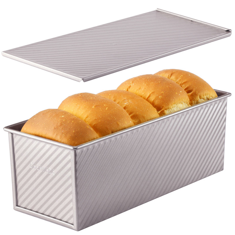 Boîte à pain ondulée 0,55 lb avec couvercle Chefmade, H 4,8 po x L 13,6 po x l 5,4 po