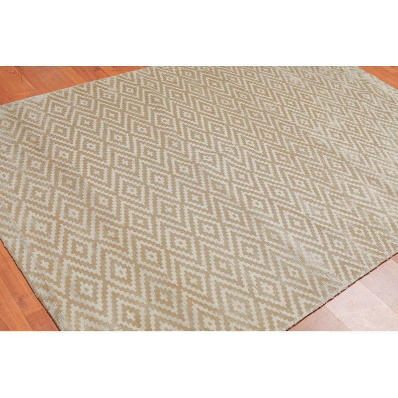 Tapis beige touffeté fait main Delp