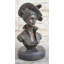 Sculpture fille élégante avec chapeau