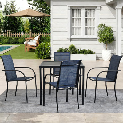 Ensemble de salle à manger 5 pièces pour l'extérieur, table de patio carrée en métal de 35,5 po avec 4 chaises bleu foncé, table noire avec trou de parasol pour jardin, cour, patio