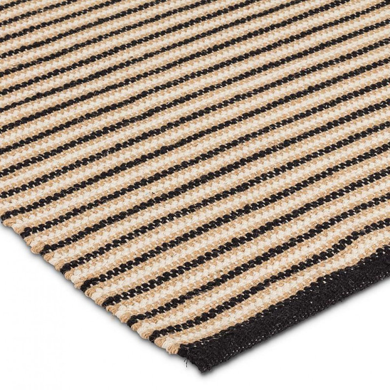 Tapis à rayures horizontales