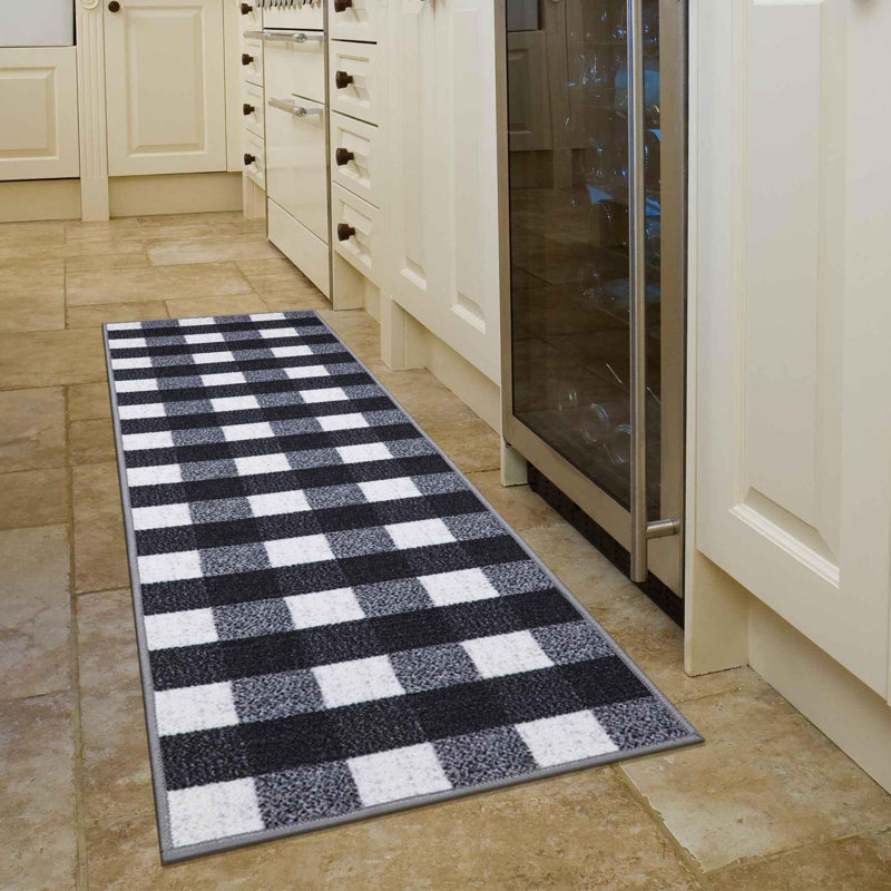 Non-Slip Checkered Plaid Area Rug For Living Room, Hallway Runner, Entryway Rug, Black/Gray/White, Rectangle 1'8" x 4'5"
