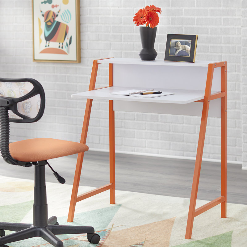 Bureau Amari, Orangé