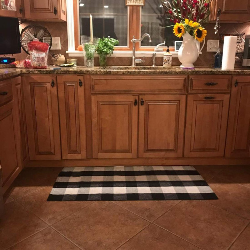 Tapis d'extérieur à carreaux Buffalo, L 24 po x L 52 po, Noir / blanc