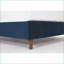 Base de lit tapissier grand format en velours bleu - tête de lit à oreilles capitonnée de 54 po, garniture cloutée, aucun sommier nécessaire