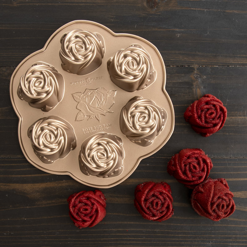 Nordic Ware Non-Stick Round Mini Rose Bud Cake Pan