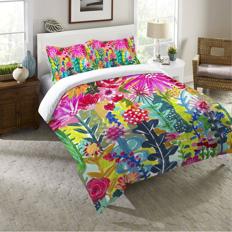 Vivid Floral Cluster Machine Woven Floral Comforter, King Comforter