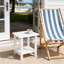Une table d'appoint imitation bois texturée en bois, simple mais avec une texture riche. Il est livré avec un petit plateau de table et convient aux pique-niques en plein air. Blanc-546057164