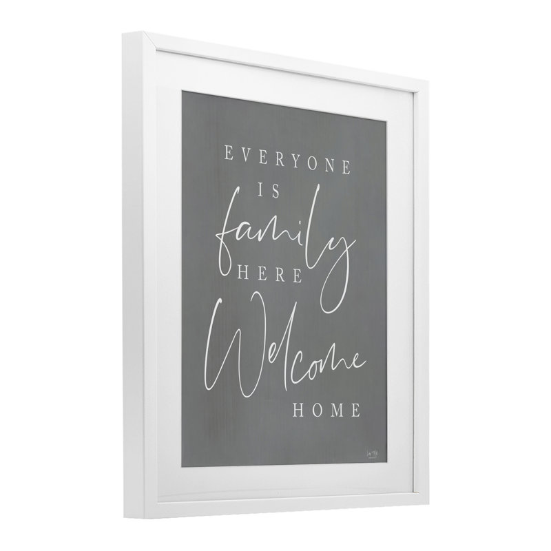 Tout le monde est une famille ici, impression encadrée sous verre, design par Lux + Me Designs, H 21 po x l 17 po