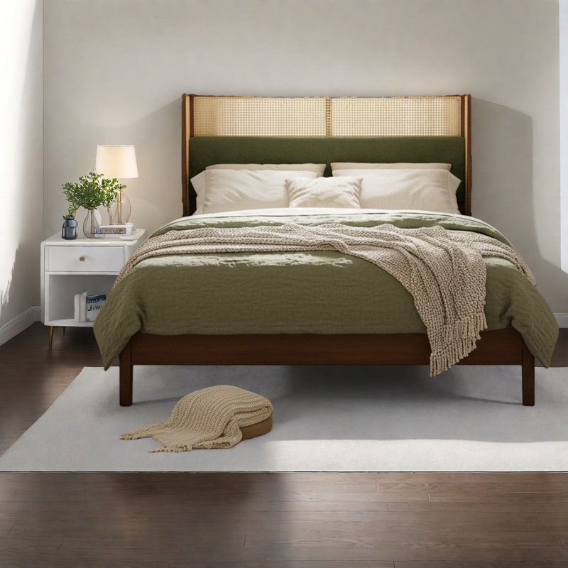 Spacieux lits pour grand lit en bois massif et bois massif en noyer vert moderne pour la maison