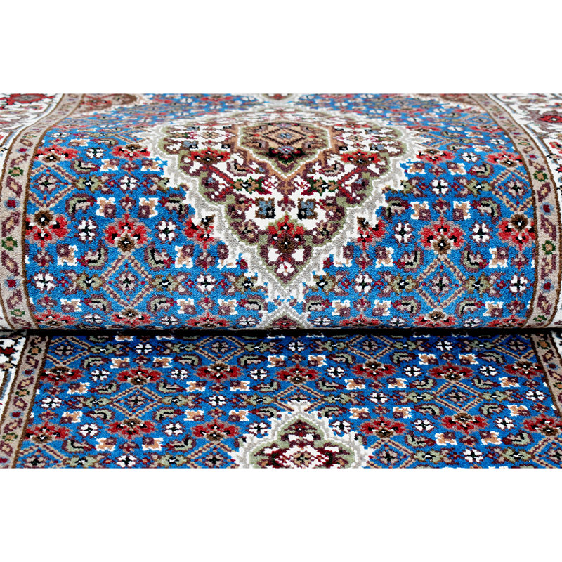 Wool Oriental Area Rug in Ivory, Runner 2' x 4'