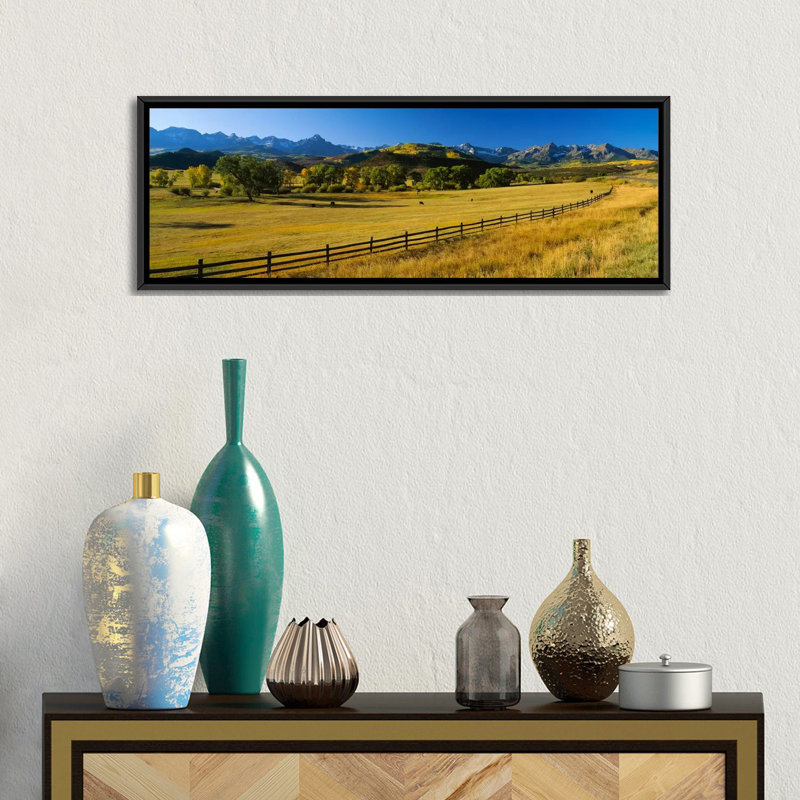 «Panoramic Trees in a Field, Colorado», reproduction de photo sur toile tendue, H 12 po x l 36 po x P 1,5 po, Cadre noir