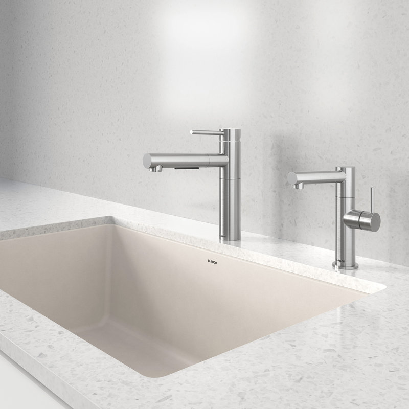 Alta II Low Arc Pull-Out Dual-Spray Kitchen Faucet, Chrome