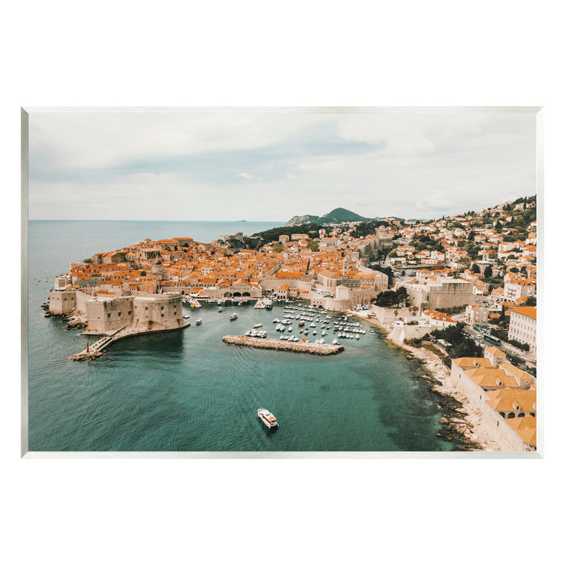 «Seaside Port Town Architecture», art mural sur toile par Krista Broadway, H 10 po x l 15 po x P 0,5 po, Bois