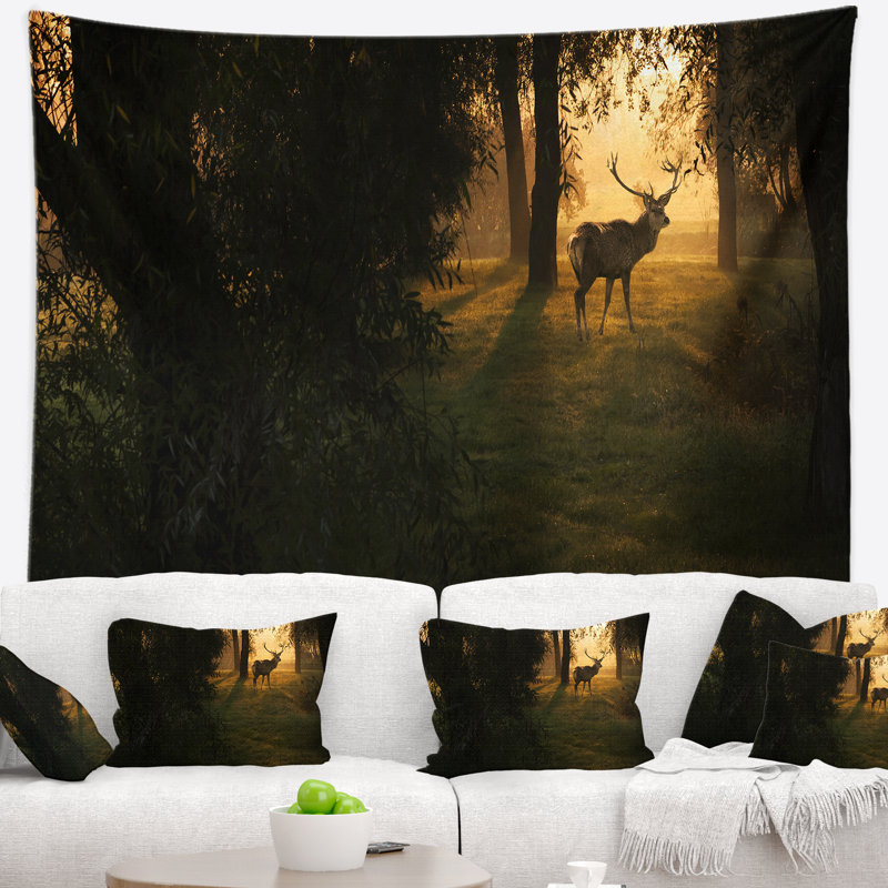 Tapisserie de noël en polyester dans une forêt profonde avec accessoires suspendus inclus, H 32 po x l 39 po