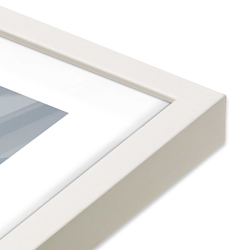«Nuage solitaire», Cadre opaque blanc, H 37 po x l 25 po